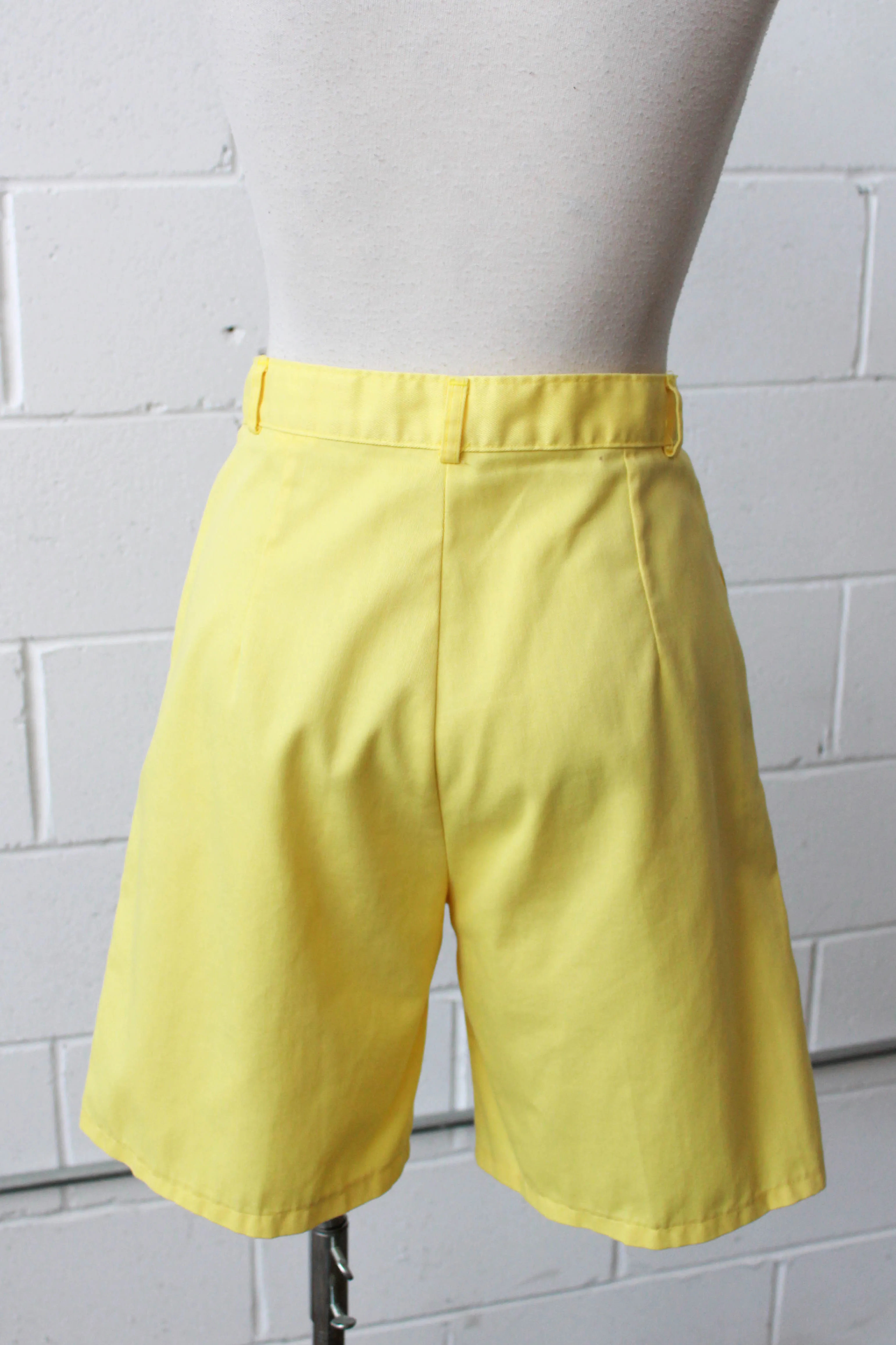 1980s Yellow High Waisted Shorts, Waist 28"