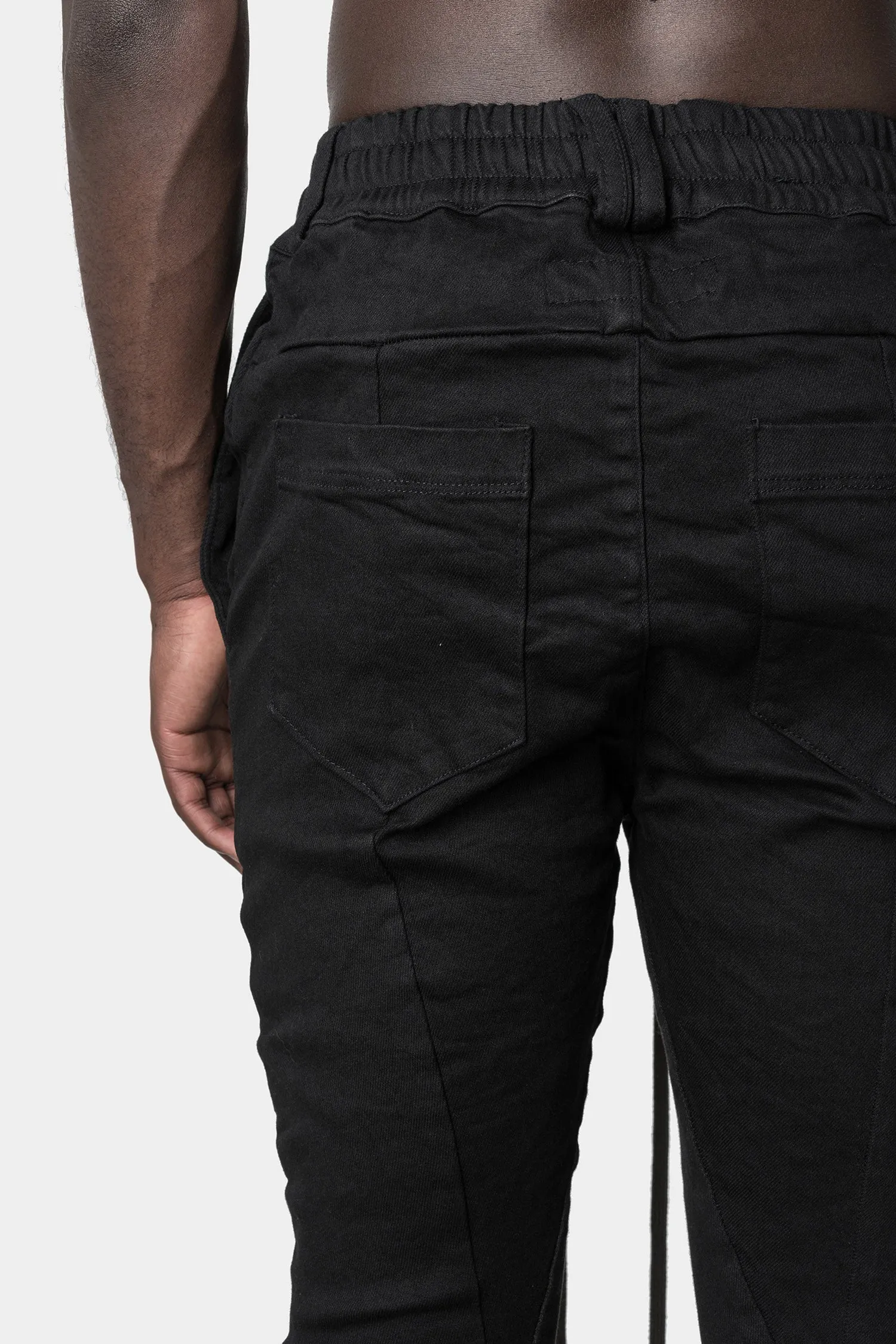 Anatomical fitted jeans