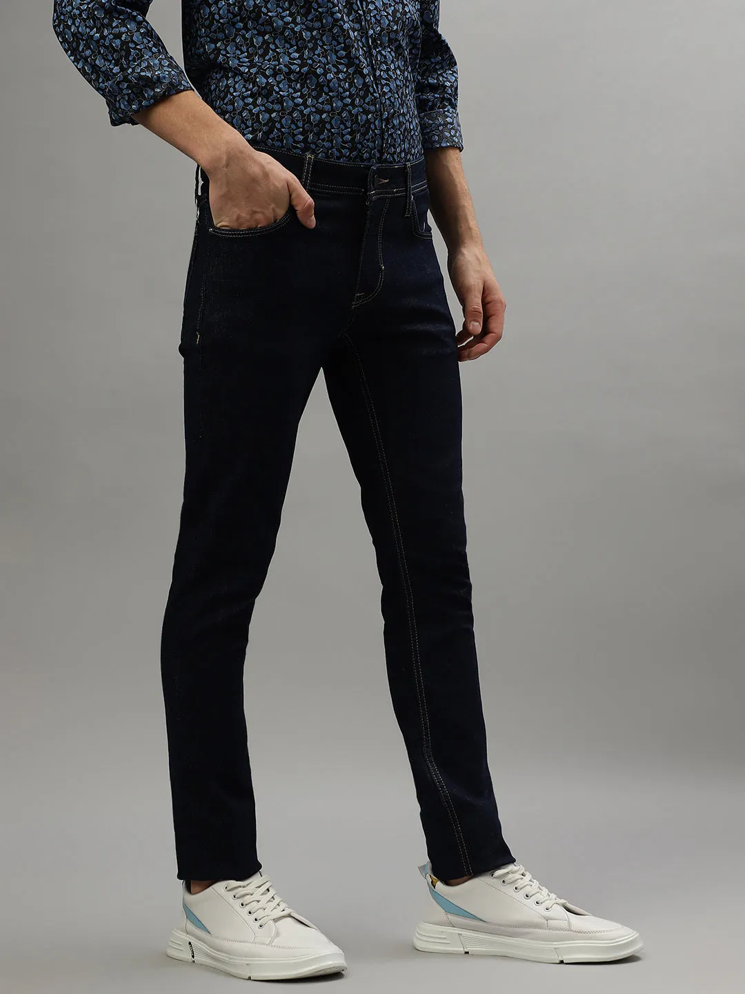 Antony Morato Men Solid Tapered Fit Jeans