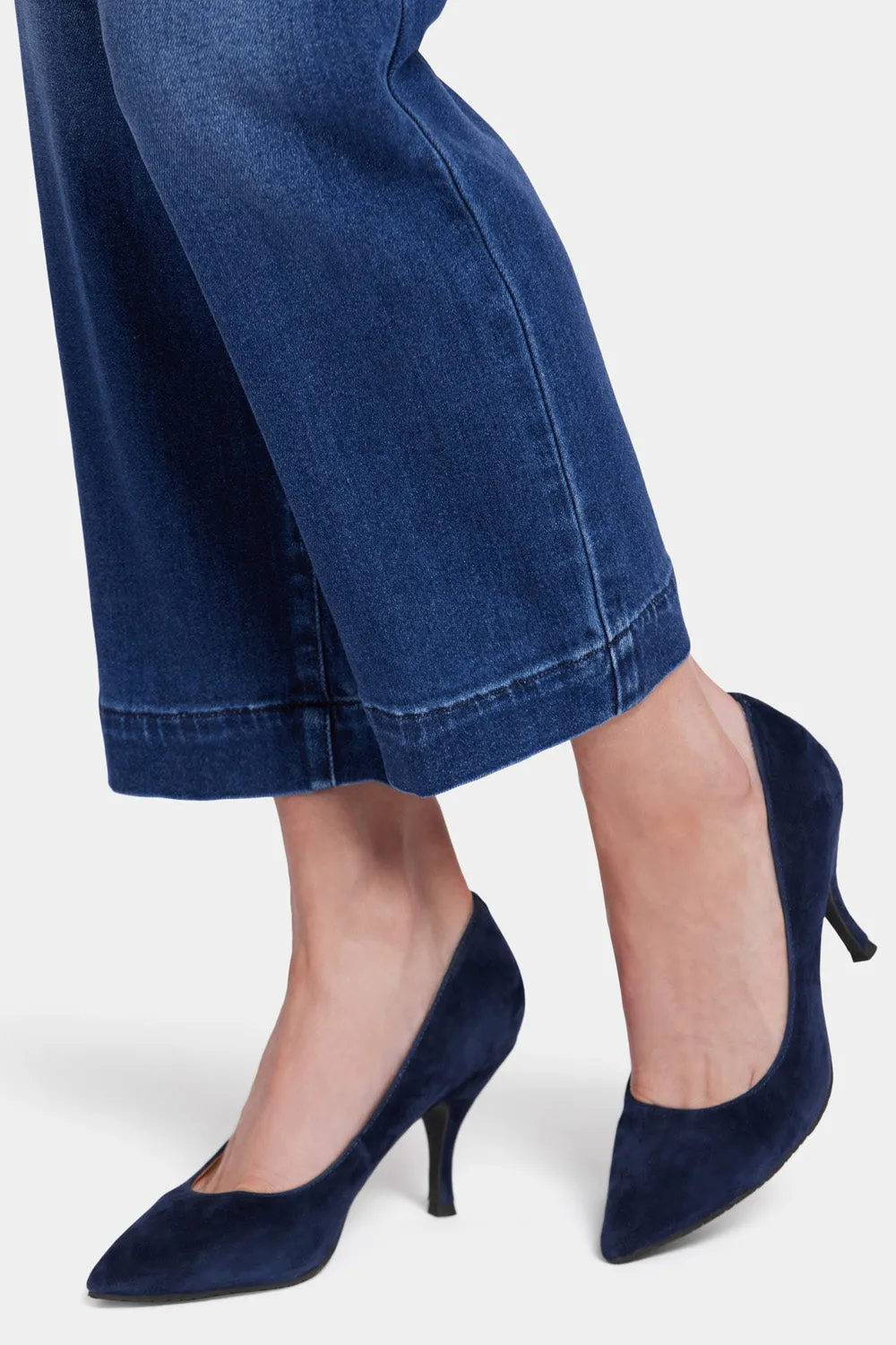 Bailey Relaxed Straight Ankle Pull-On Jeans - Mission Blue