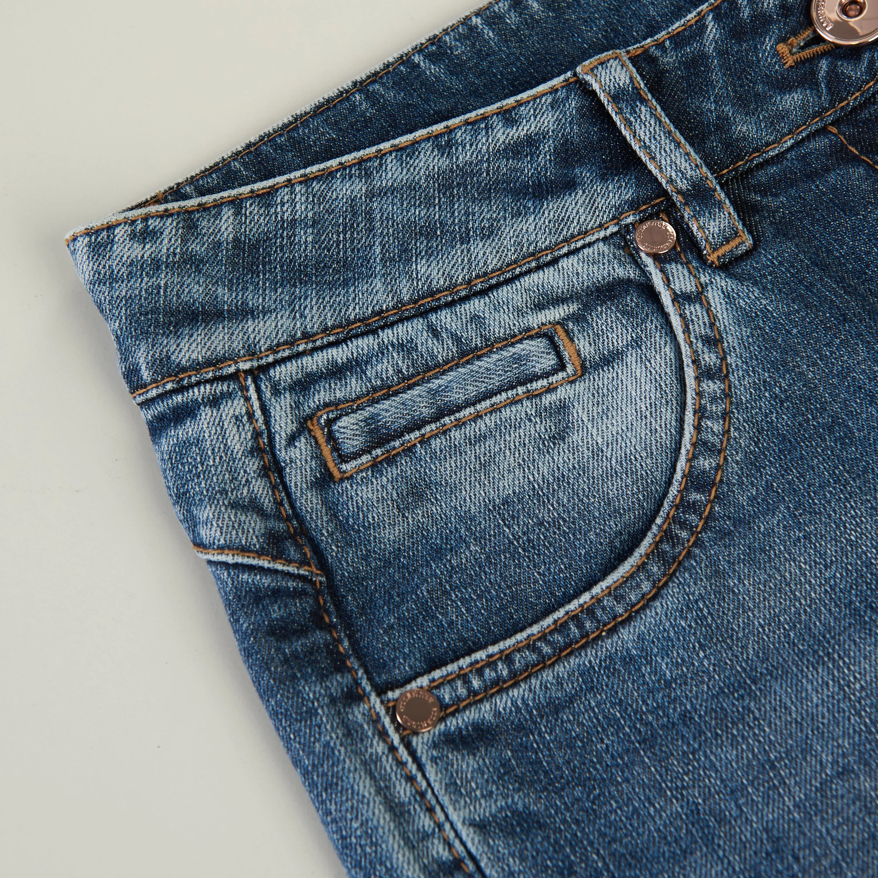 Blue Comfort Denim Five- Pocket Trousers - Shiny Monili Leather Tab