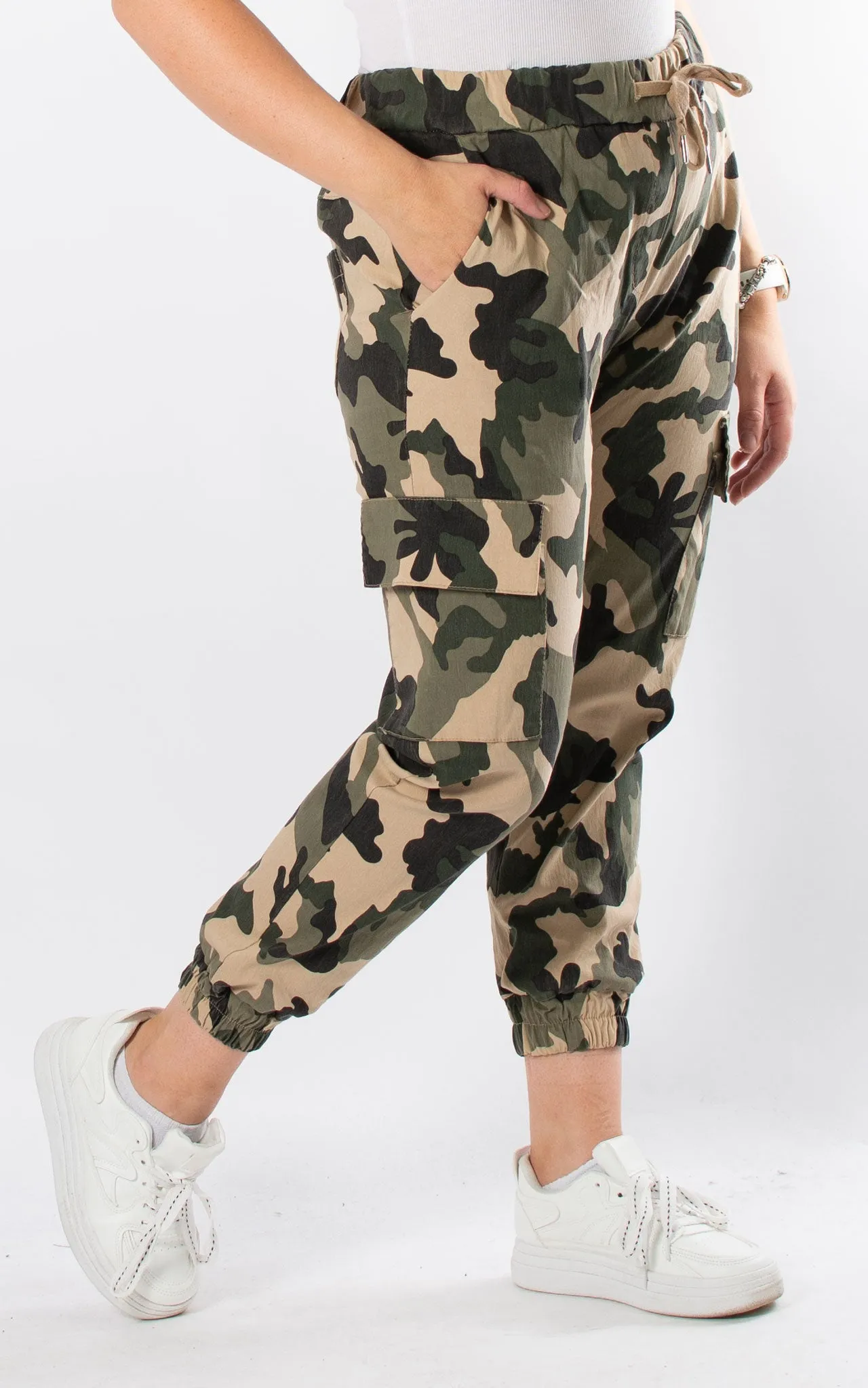 Camo Cargo Magics | Sand