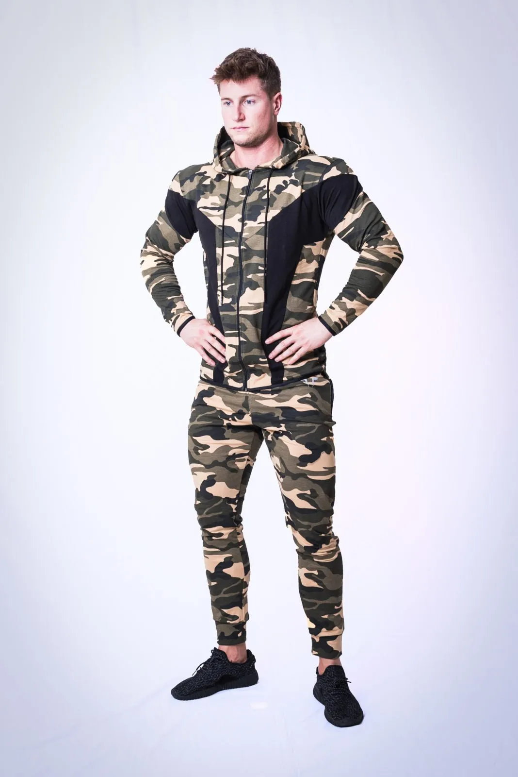 CAMO JOGGER PANTS