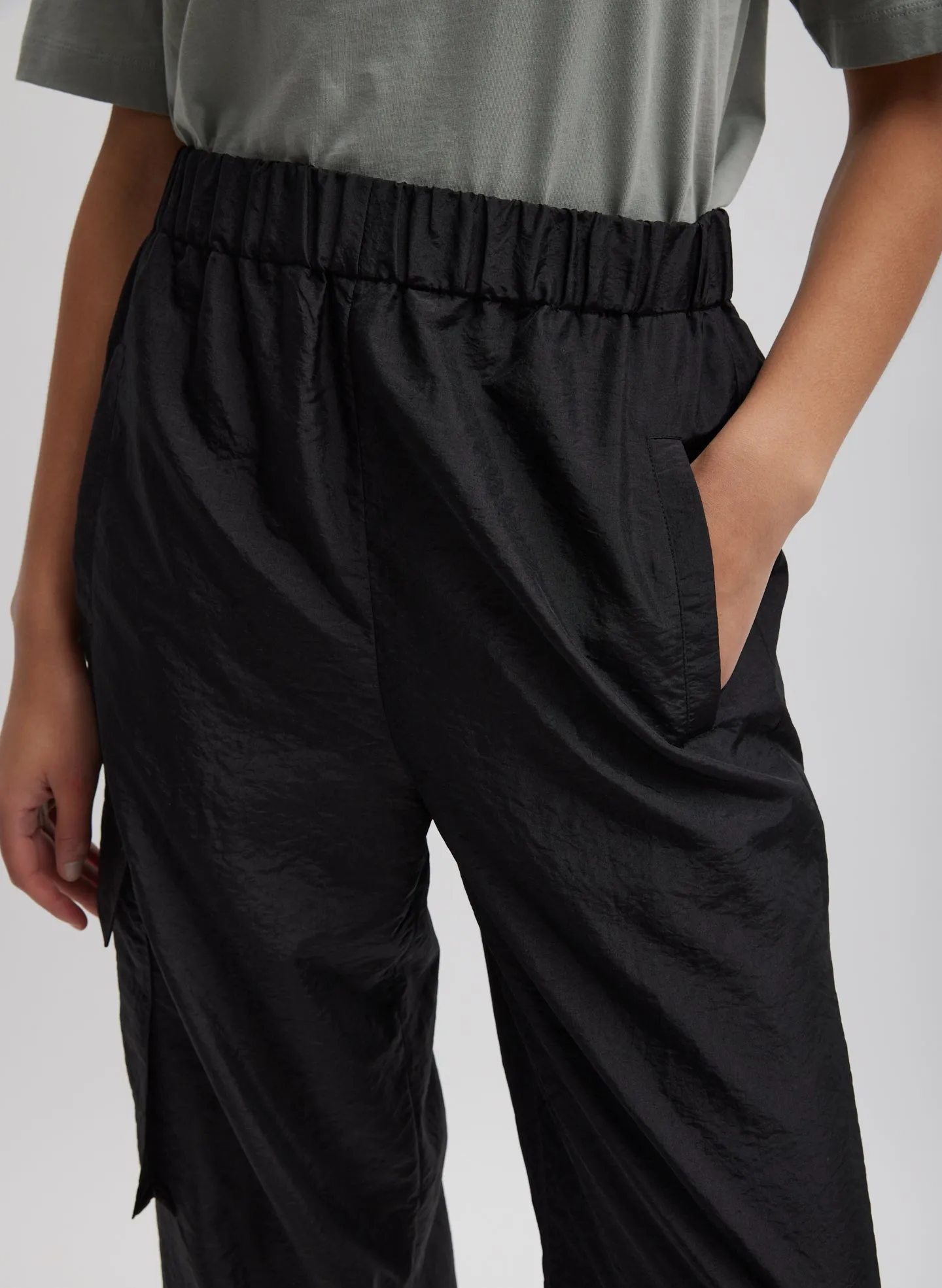 Crispy Nylon Wilt Pull On Jogger