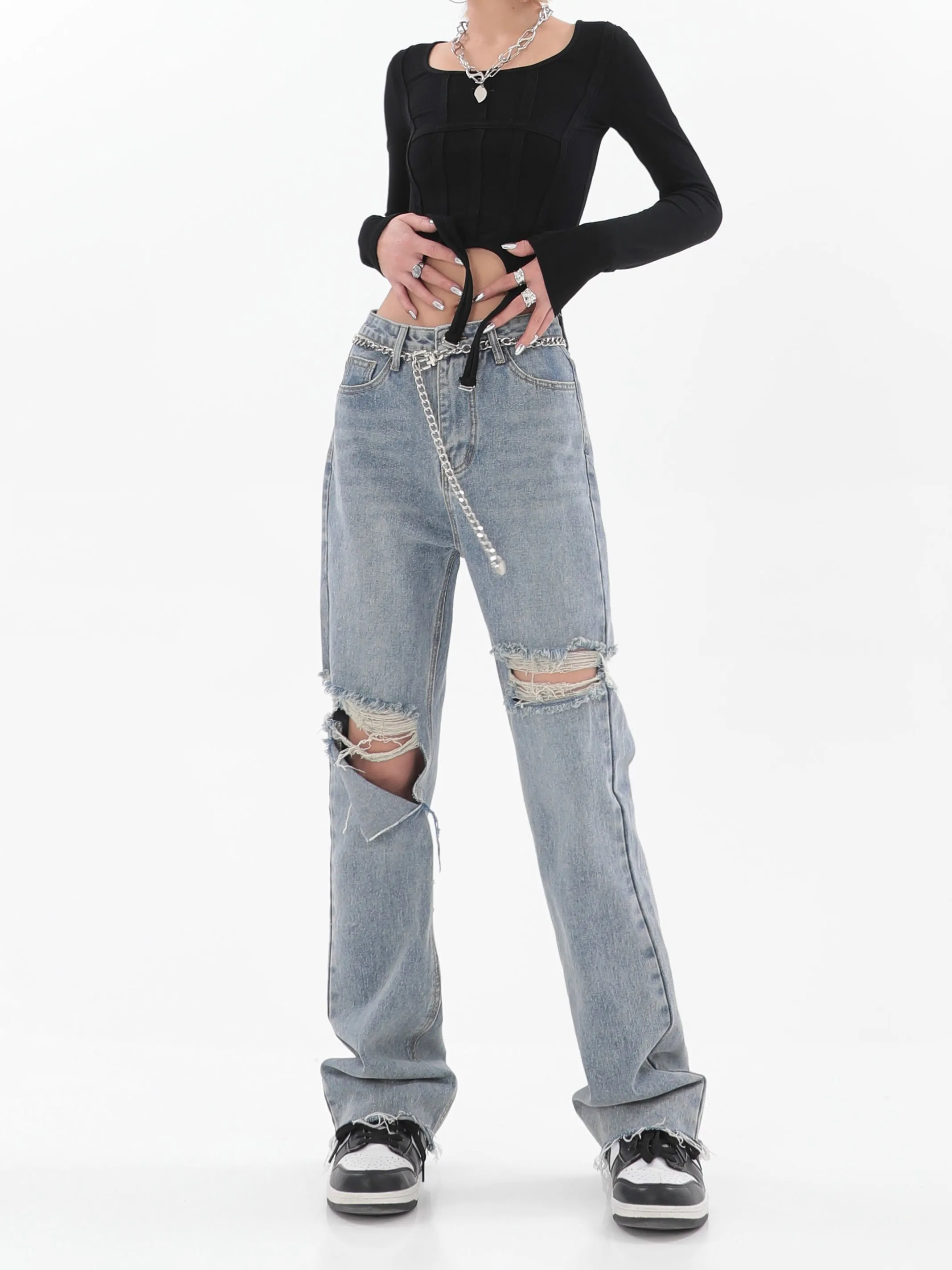 Distressed Straight Fit Jeans with Chain Belt