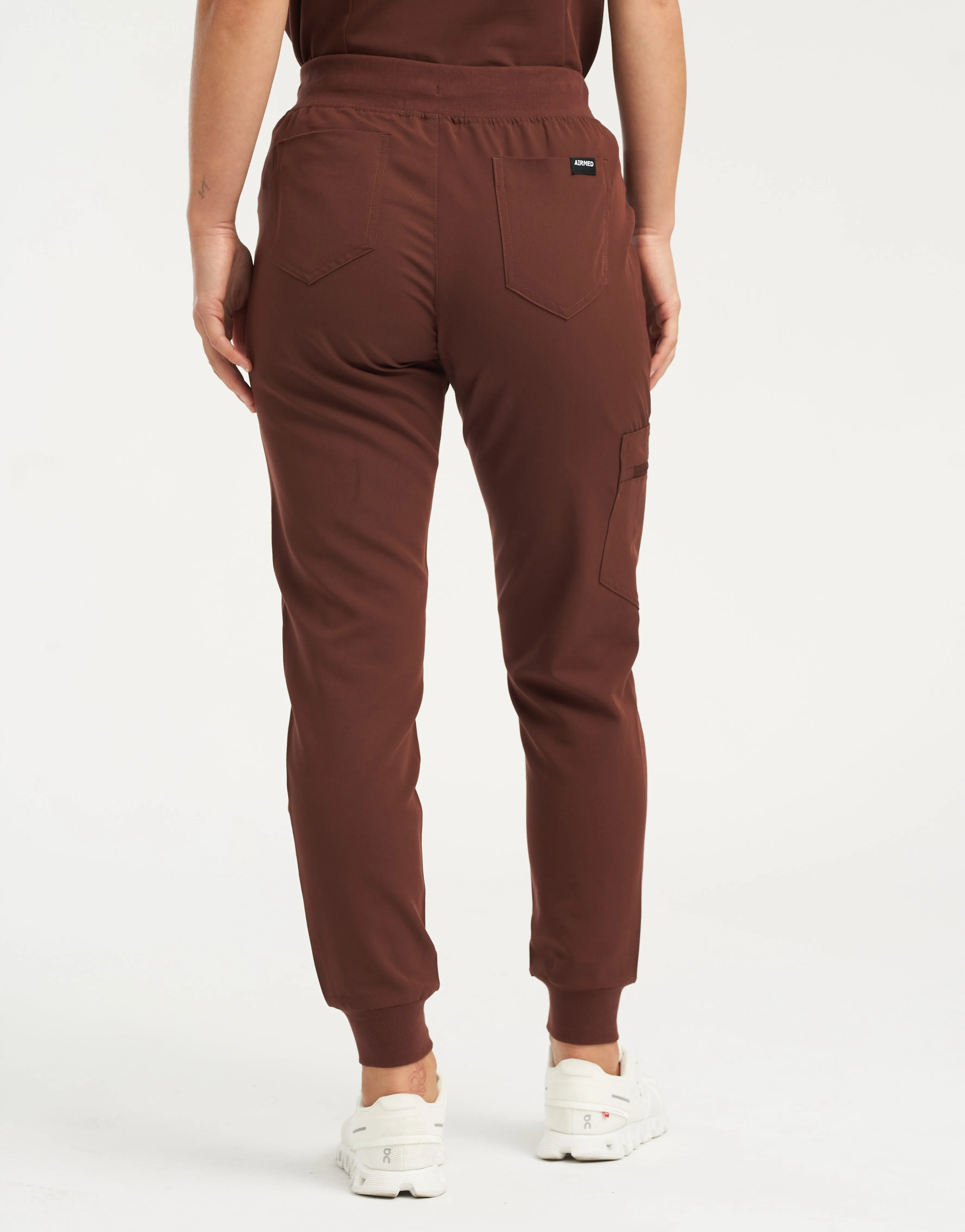 Essential Jogger Scrub Pants - Cocoa