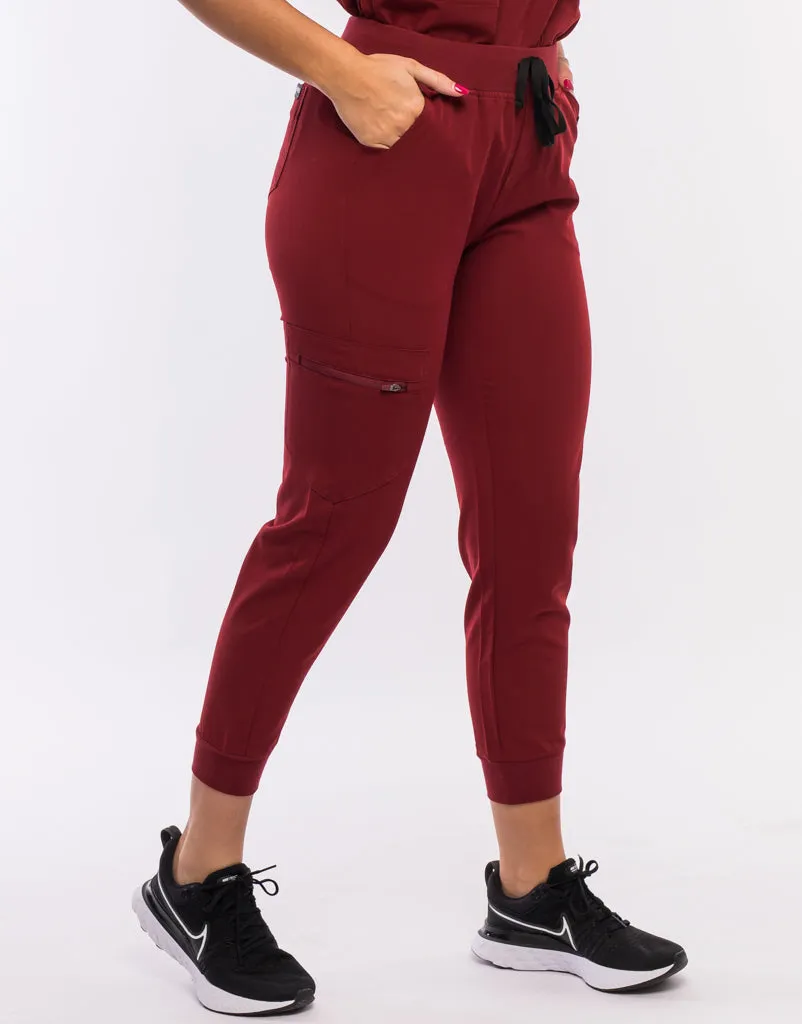 Essential Jogger Scrub Pants - Syrah Red