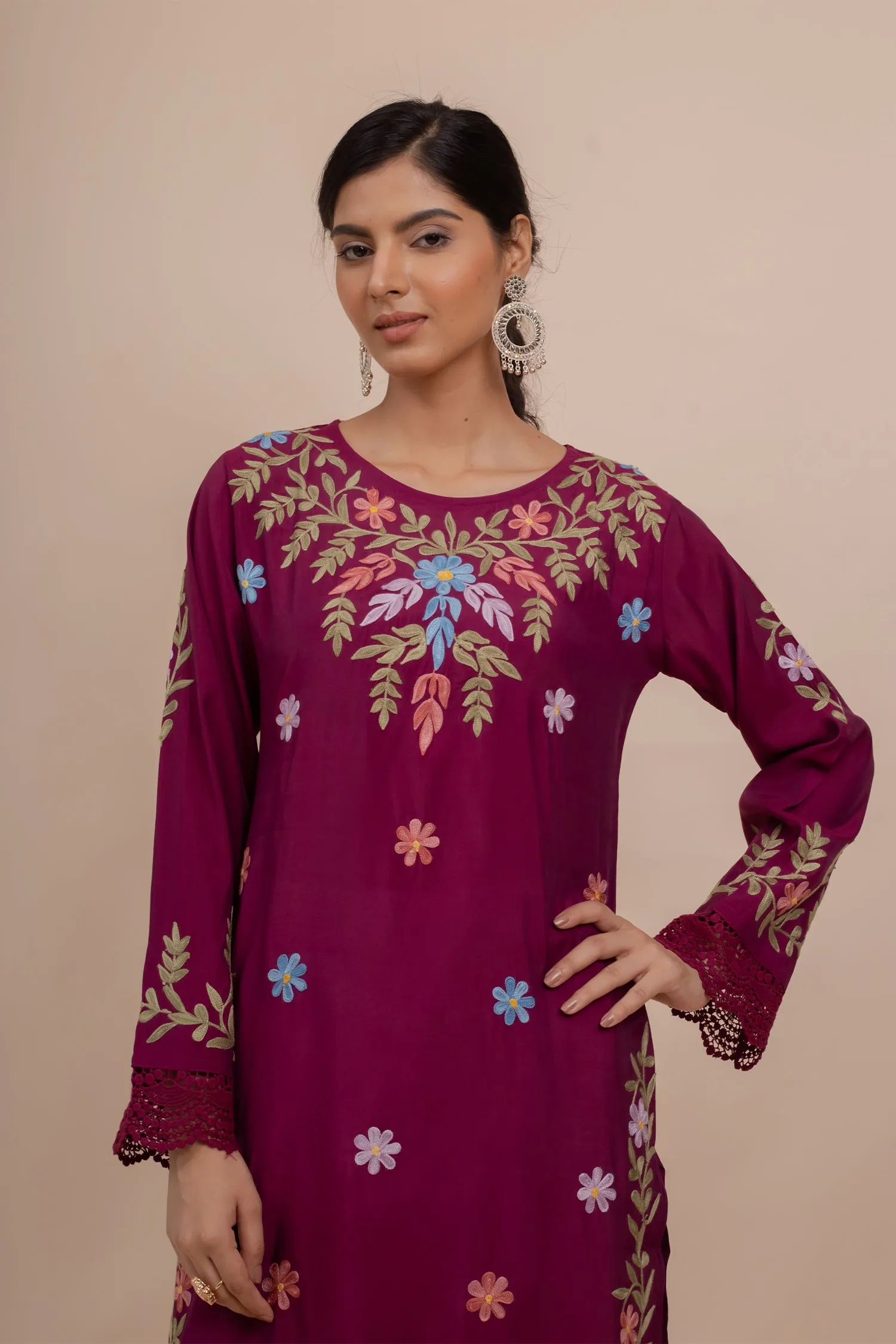 Falak Kashmiri Long Kurta In Burgundy Muslin With Aari