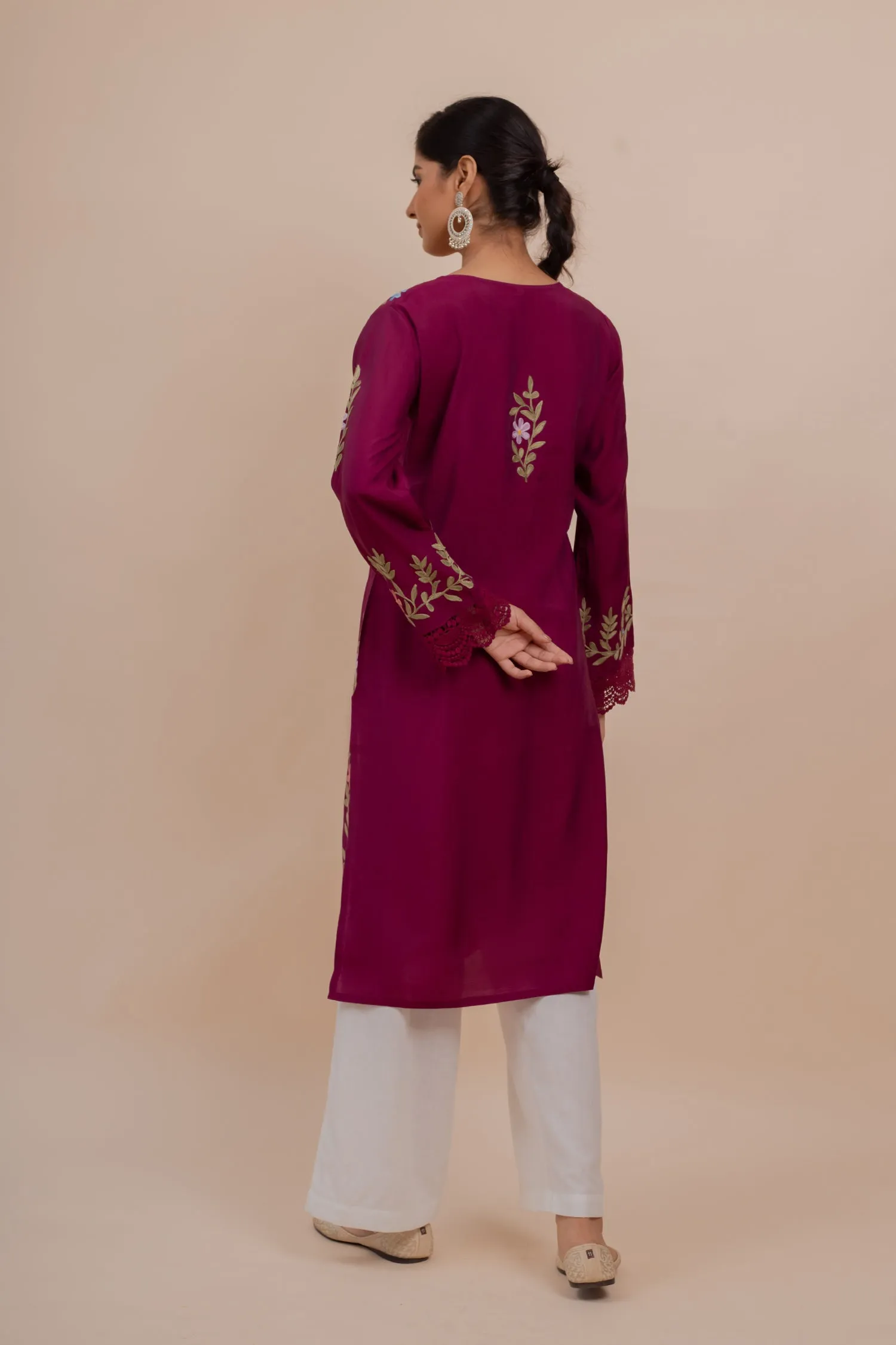 Falak Kashmiri Long Kurta In Burgundy Muslin With Aari