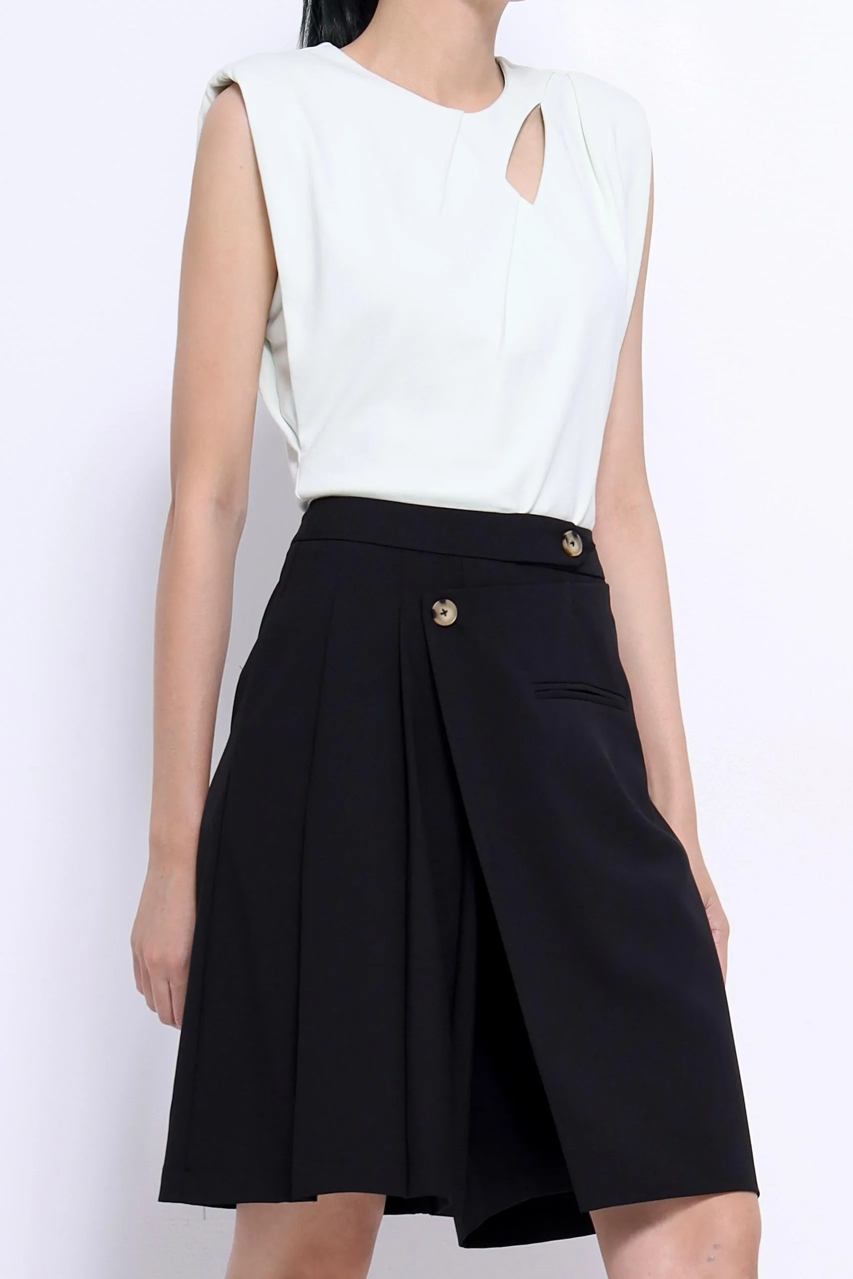 Janice Bermuda Tailored Shorts