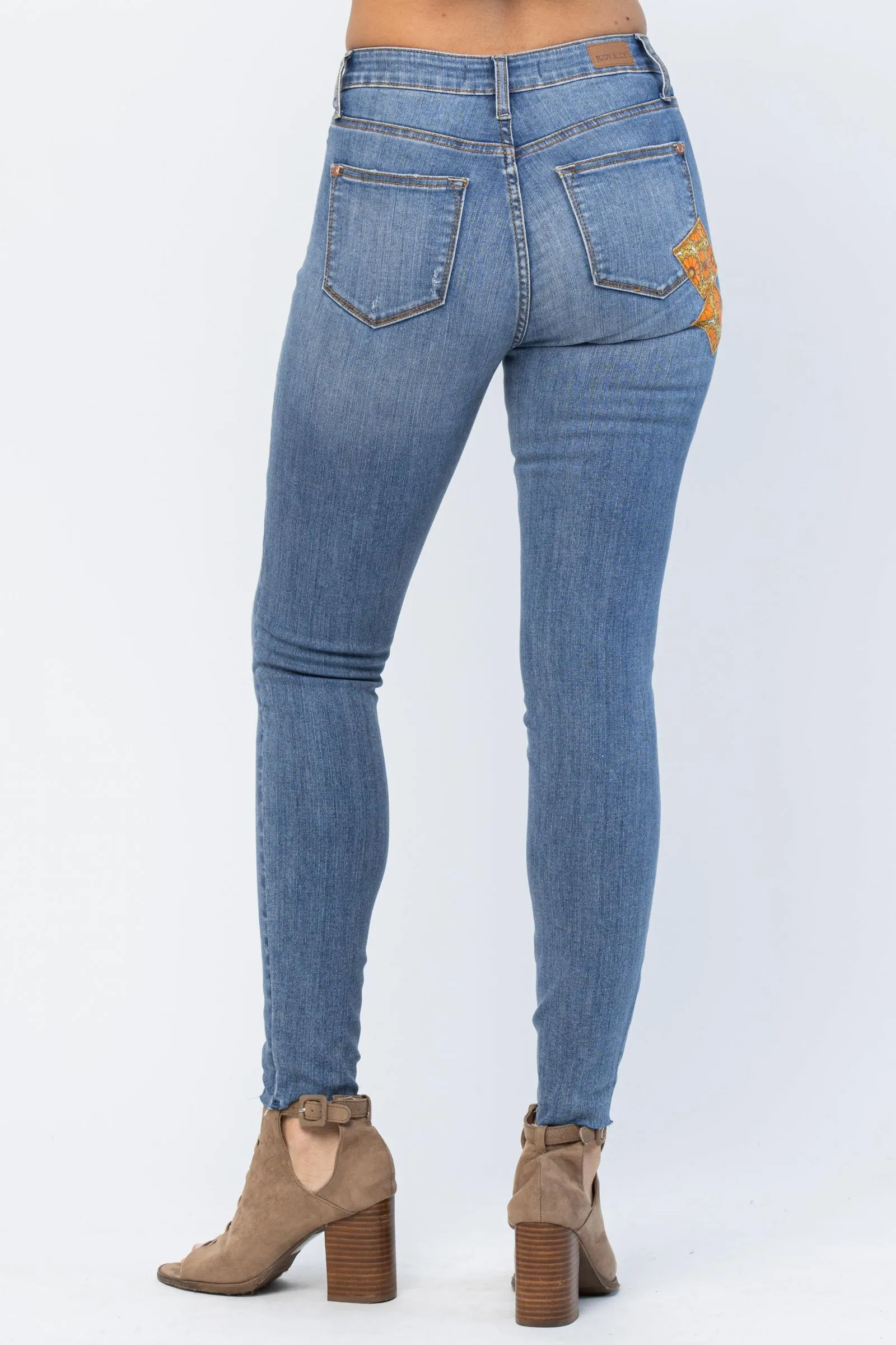 Judy Blue Reg/Plus Mid Rise 70's Fall Patch Skinny Jeans