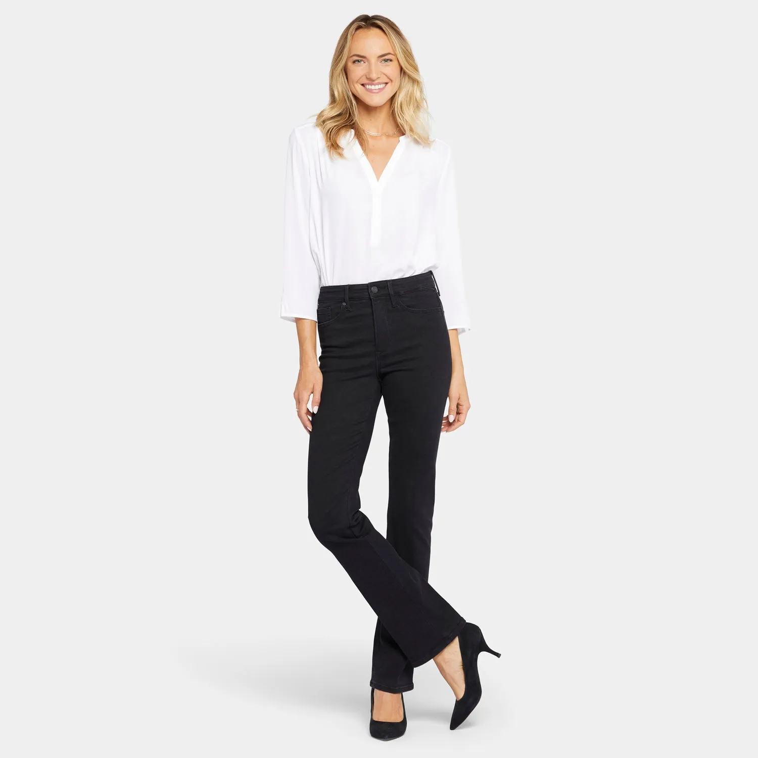 Le Silhouette Slim Bootcut Jeans In Petite - Stellar