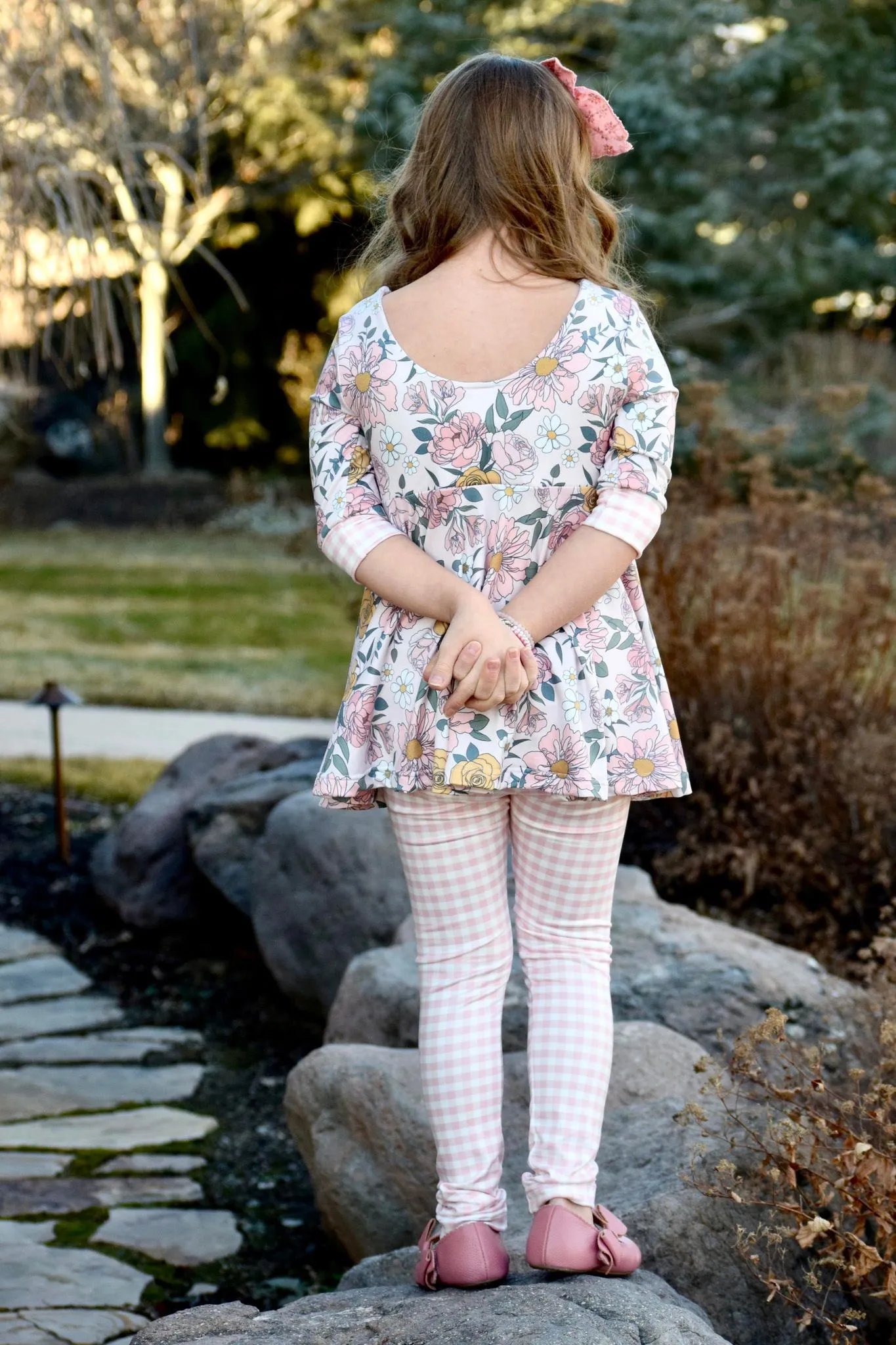 Leggings/Capris/Shorts - Dancing in Flowers