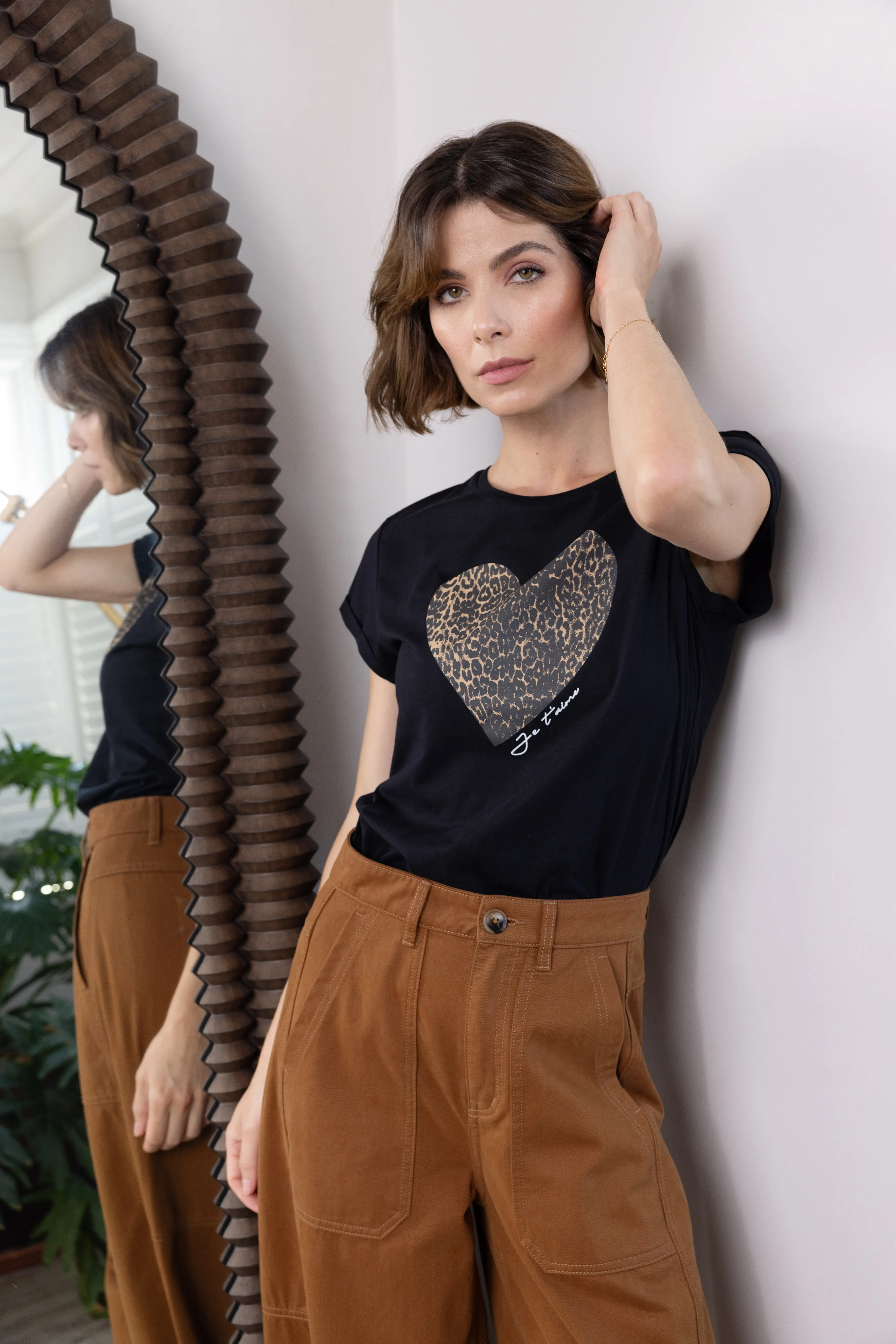 LEOPARD HEART NEAT-FIT T-SHIRT