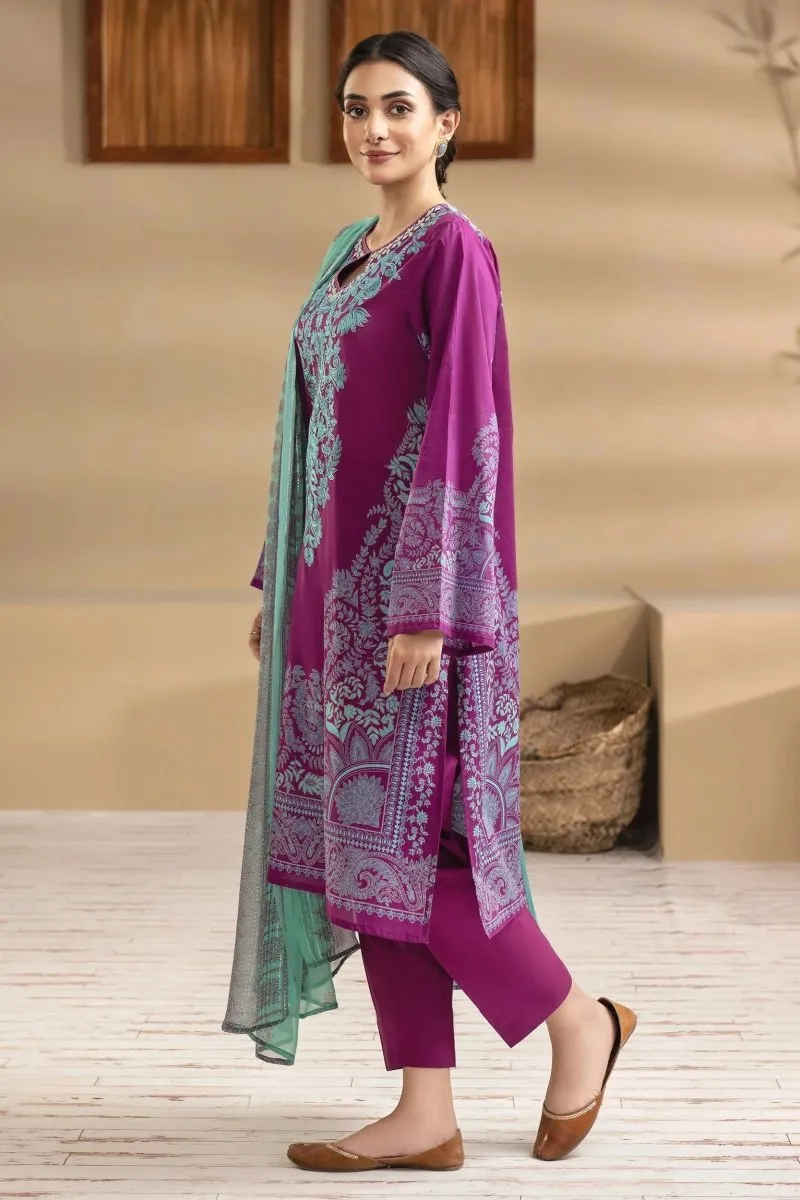 Limelight Embroidered Cambric Pakistani 3 Piece Suit LIM351