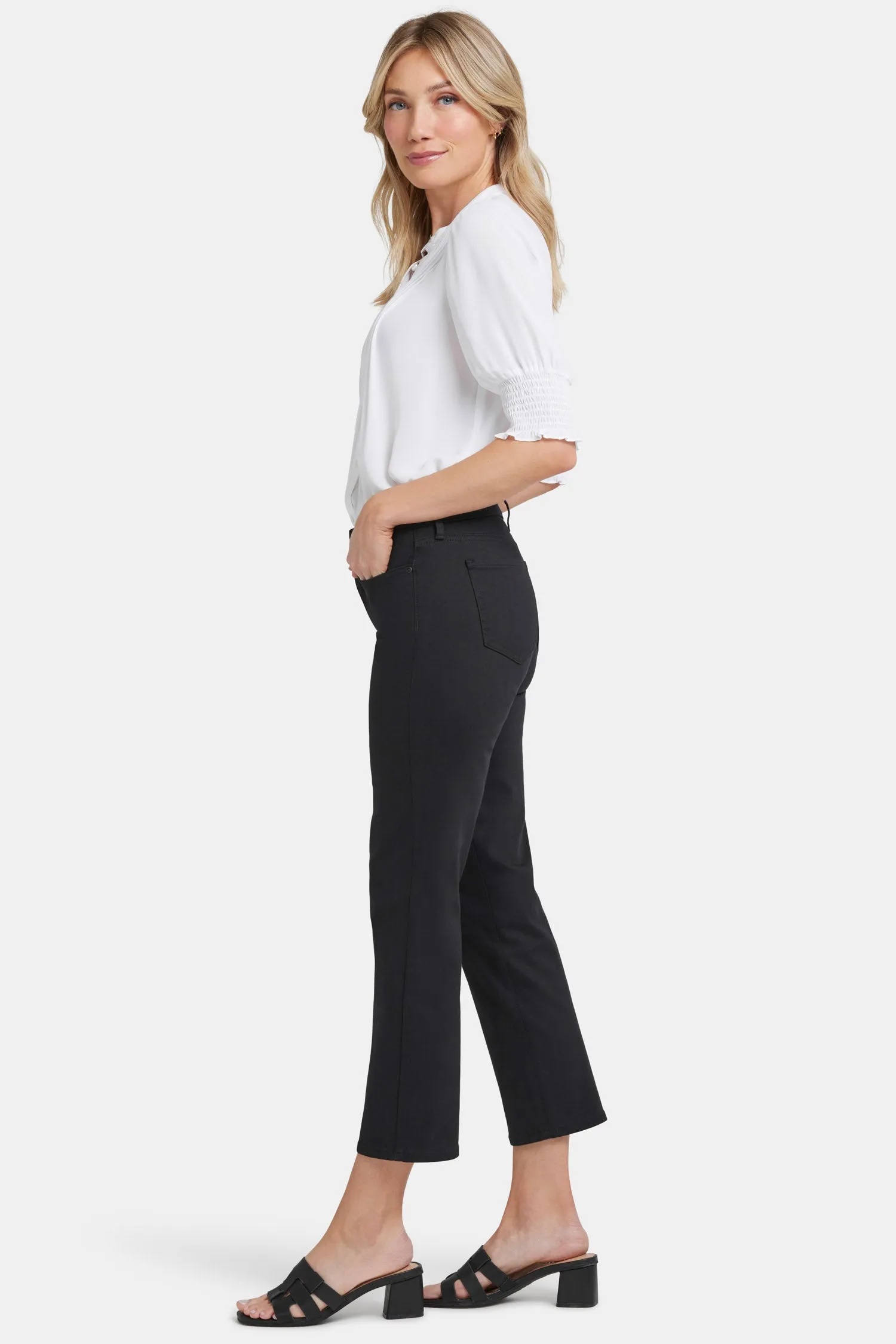 Marilyn Straight Ankle Jeans In Petite - Black