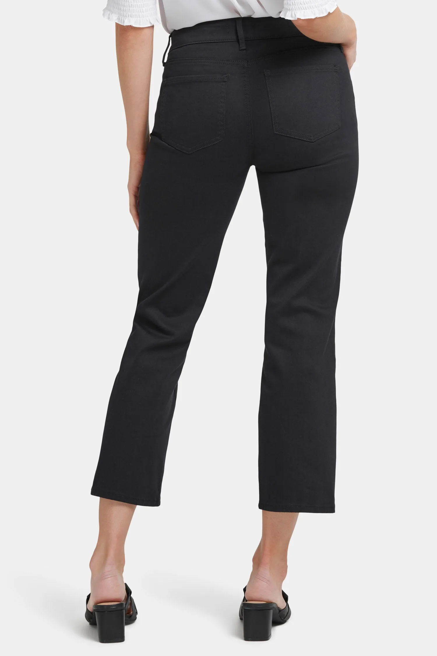 Marilyn Straight Ankle Jeans In Petite - Black