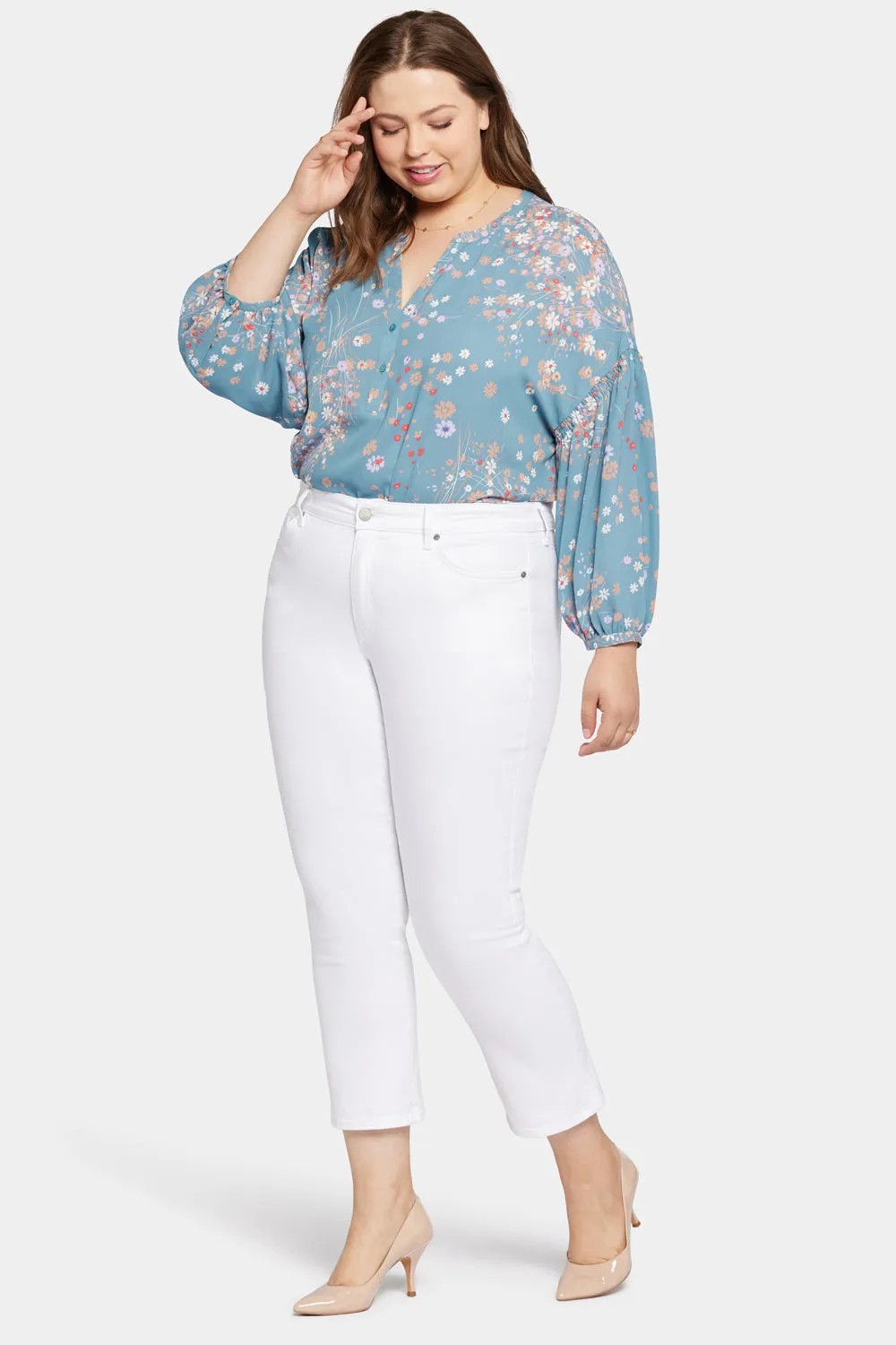 Marilyn Straight Ankle Jeans In Plus Size - Optic White