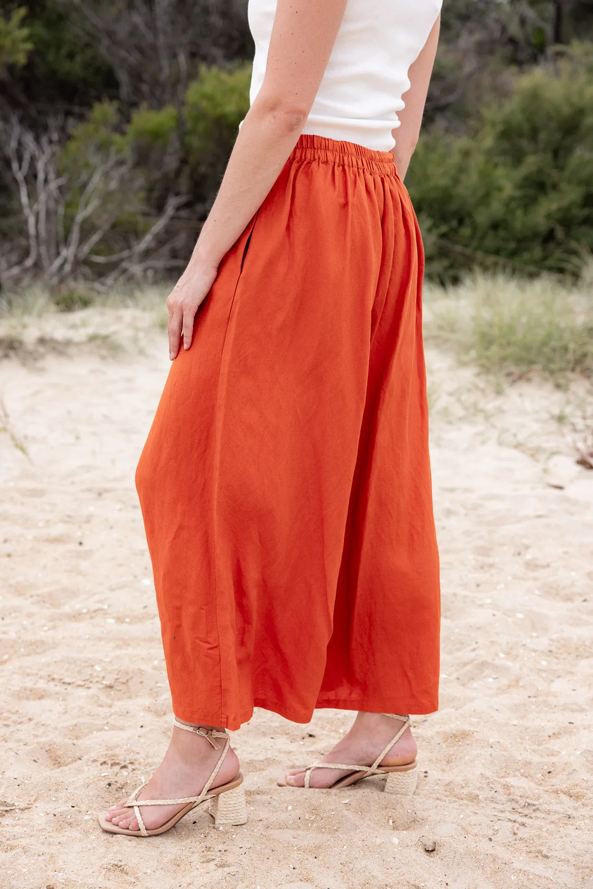 Noah Crop Linen Pant in Rust