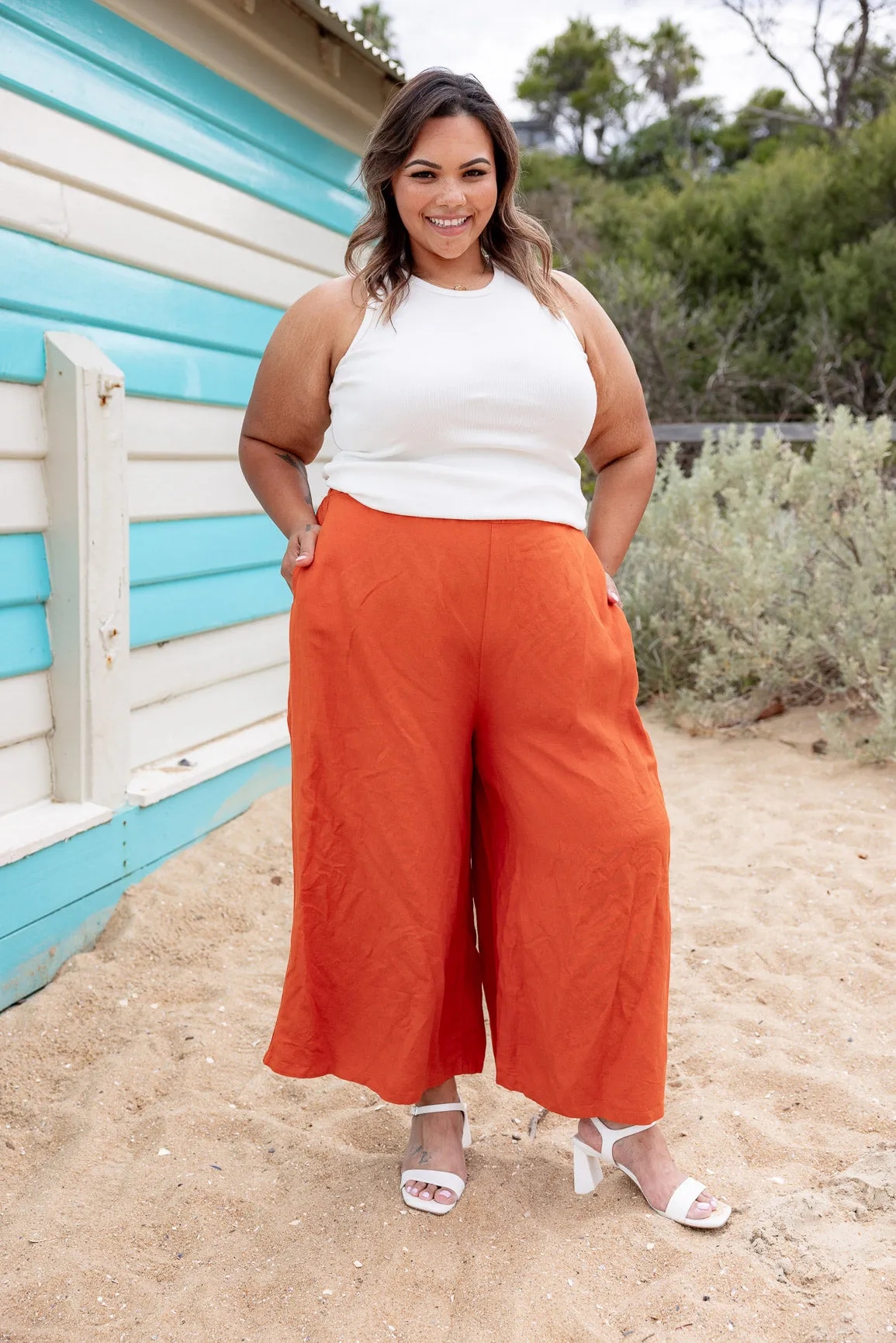 Noah Crop Linen Pant in Rust