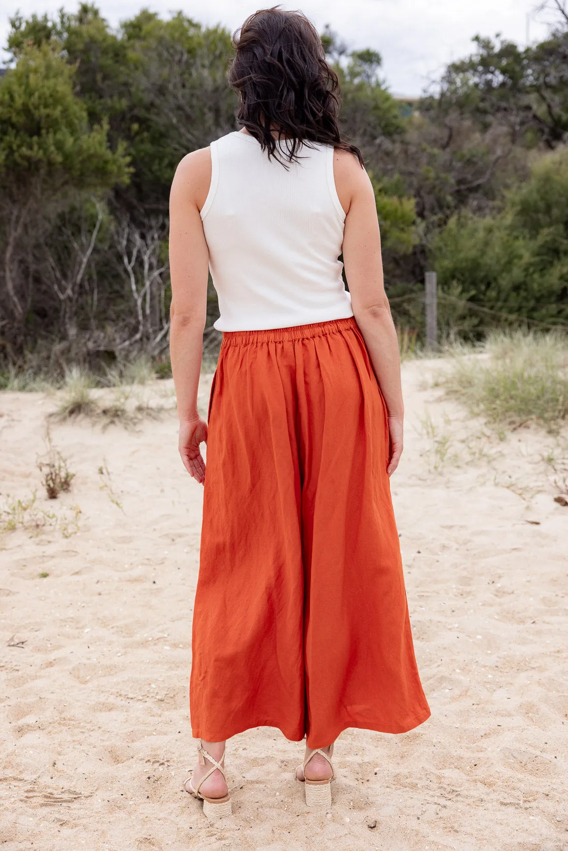 Noah Crop Linen Pant in Rust