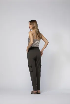 PANTALON EN MAILLE & CUIR