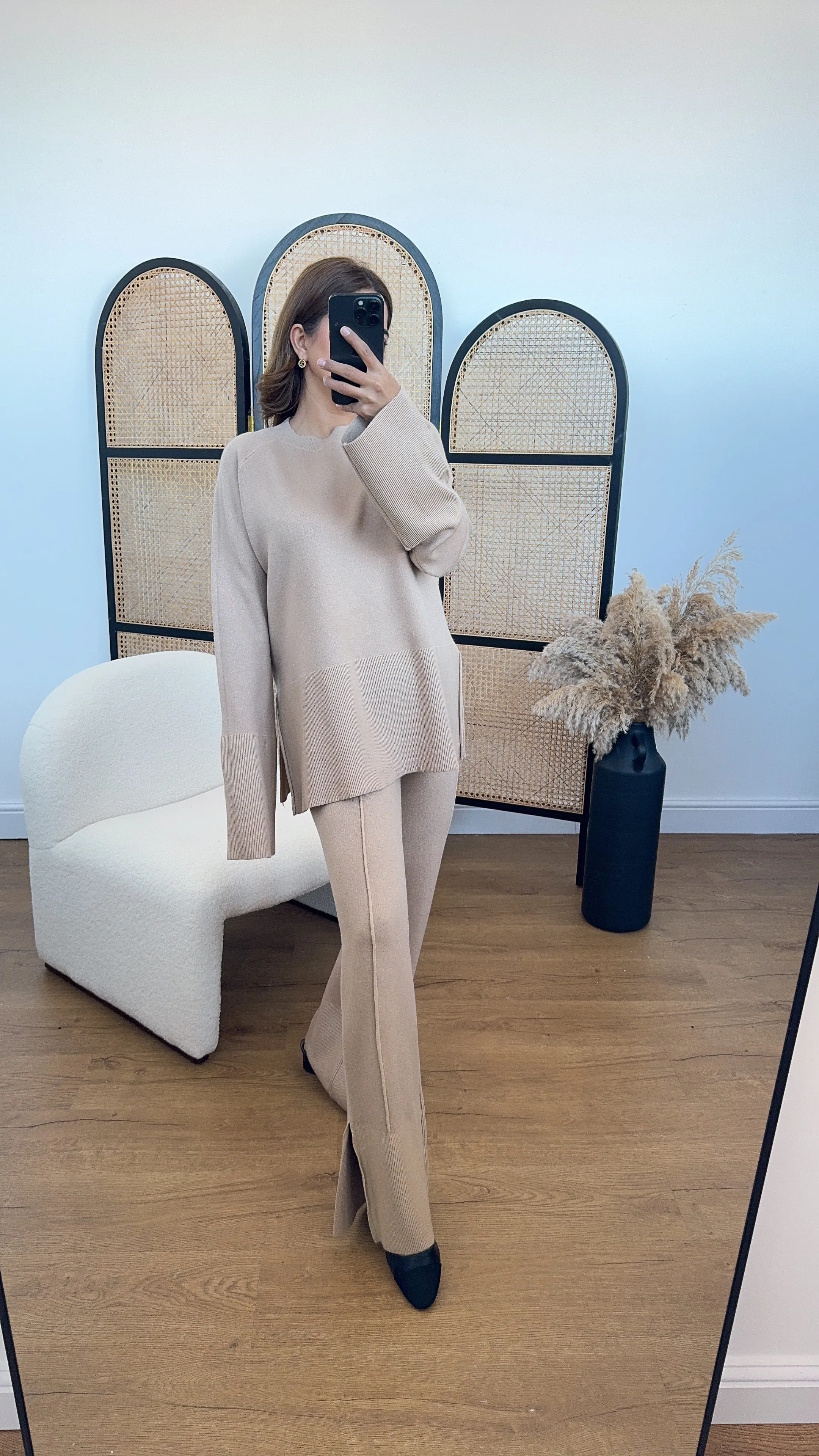 saria knit coord in nude