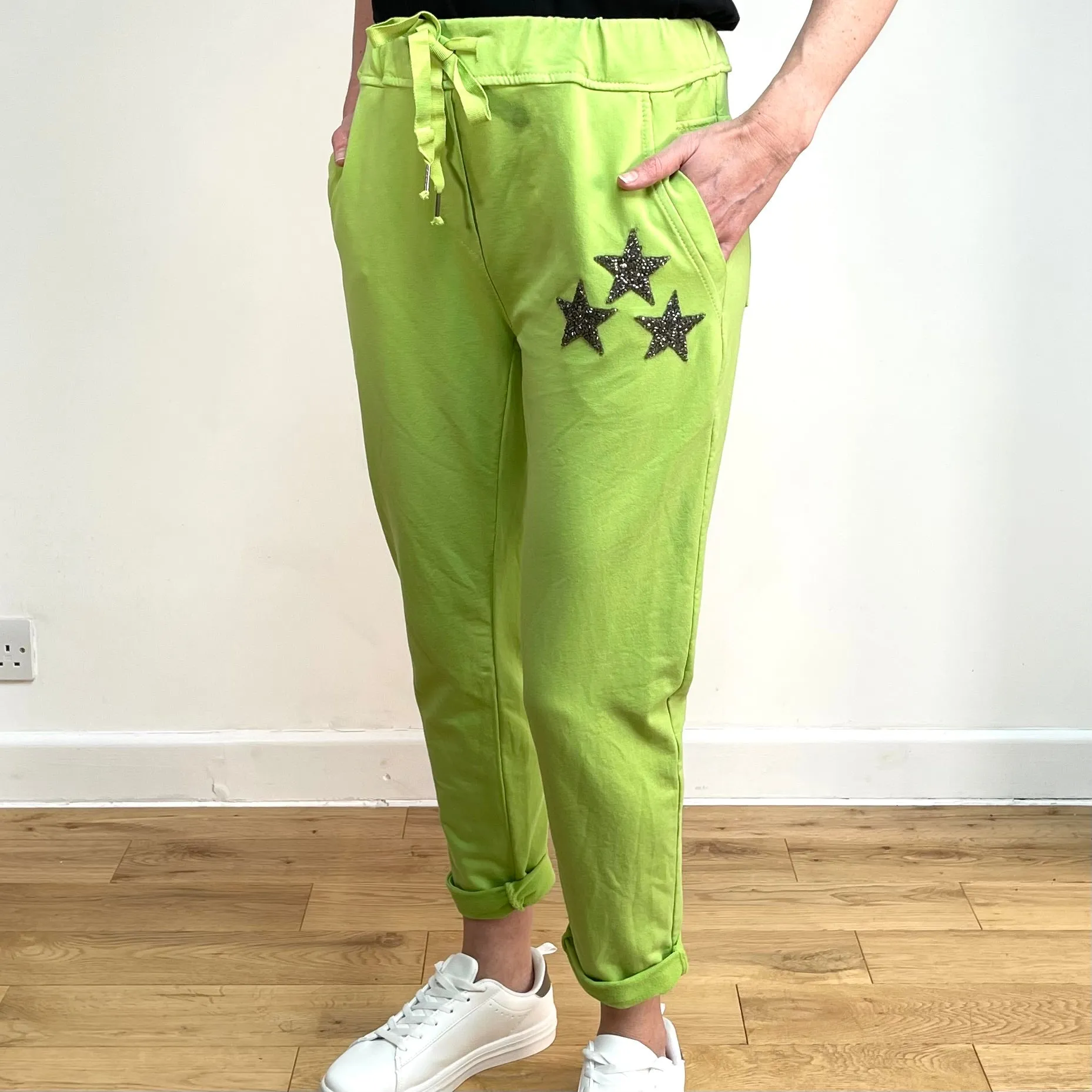 Triple Star Joggers - Apple