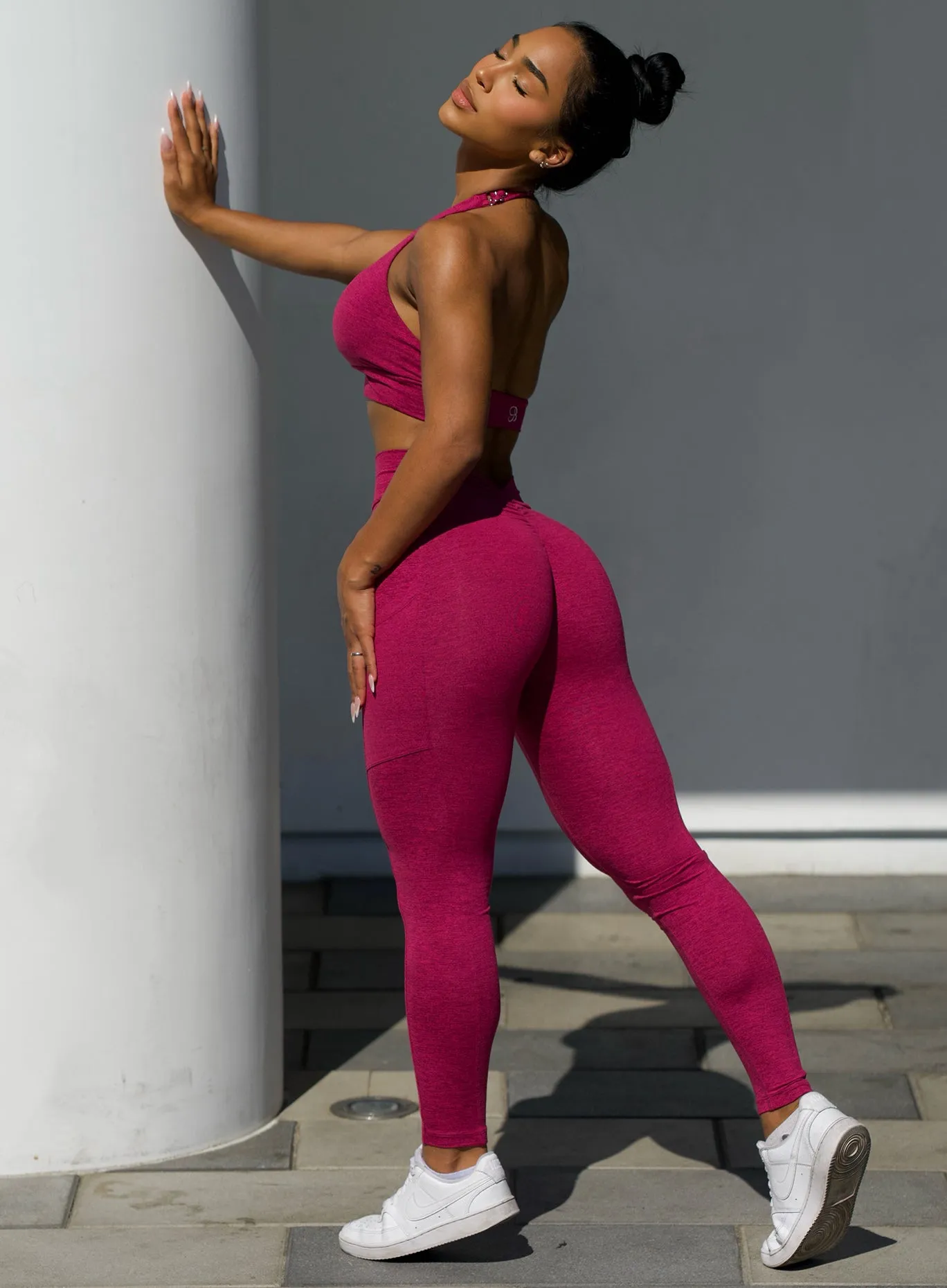 V Back Leggings